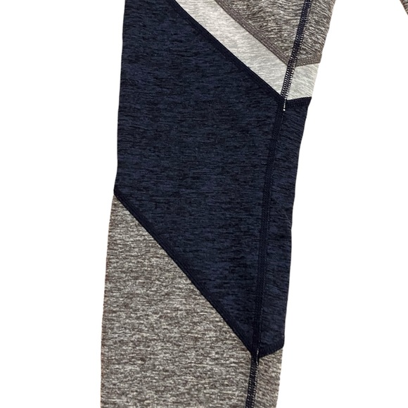 Alo leggings - Picture 2 of 4